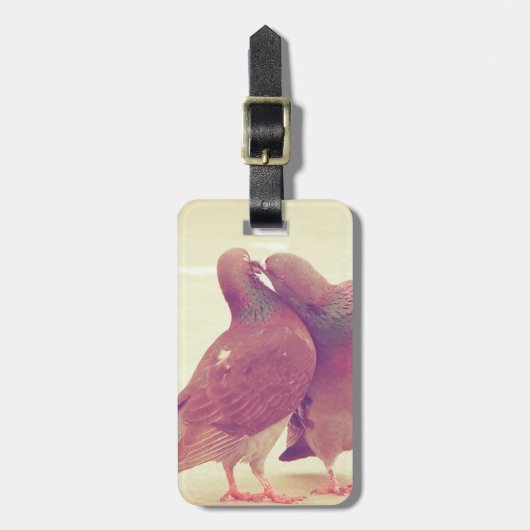 Retro Tortelduifjes Kissende Pigeon Bagagelabel (Voorkant verticaal)