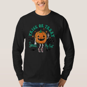 Retro Trick Or Treat Ruik Mijn Voeten Griezelig Se T-shirt