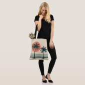 Retro/ tropische palmboom tote bag (Op model)