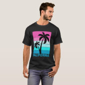 Retro tropische zonsondergang strand zomervakantie t-shirt (Voorkant volledig)