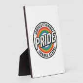 Retro trots protest regenboog badge vector ontwerp fotoplaat (Zijkant)