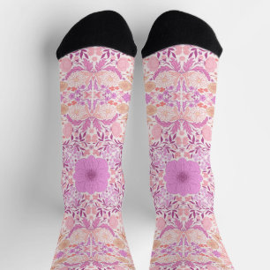 Retro tuinvloemen in roze sokken