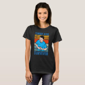 Retro Tummy Ache Survivor Stomachache IBS Meme T-shirt (Voorkant volledig)