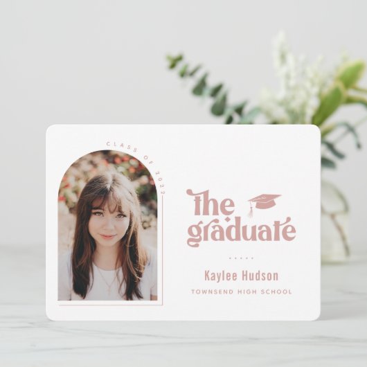 Retro Type Afstudeerfoto Aankondiging (Staand voorkant)