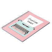 retro-typemachine en papierontwerp notitieboek (Linkerzijde)