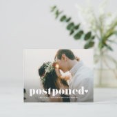 Retro typografie foto uitstel bruiloft aankondigingskaart (Staand voorkant)