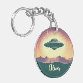 Retro UFO bij zonsondergang gepersonaliseerd Sleutelhanger (Voorkant Links)