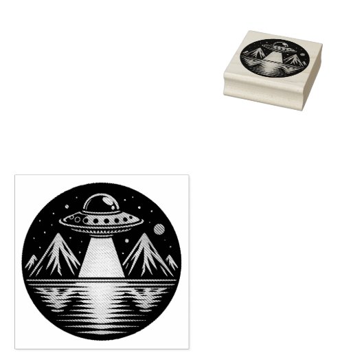 Retro UFO in de bergen Reflecteren in het water Rubberstempel (Gestempeld)