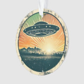 Retro  ufo in zonsondergang ornament (voorkant)