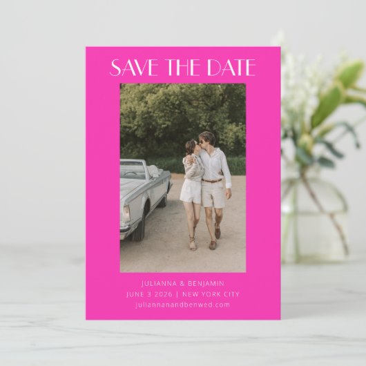 Retro Unieke Hot Pink Art Deco Foto Weddenschap Save The Date (Staand voorkant)
