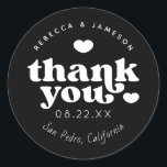 Retro Union Black and White Wedding Bedankt Ronde Sticker<br><div class="desc">Retro inspireerde lettertype "Dank u" met harten,  in bewerkbare kleuren voor achtergrond en afbeeldingen.</div>