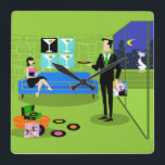 Retro Urban Couple Wall klok<br><div class="desc">Deze Retro Urban Cartoon Couple Wall Clock toont de tekening van de cartoon van een elegant versierd penthouse appartement, waarbij een skyline van de stad over het hoofd wordt gezien. Het appartement heeft een groene vloer en een groene bakstenen muur. Op de muur zijn vier Klassieke Drukken van het Canvas...</div>