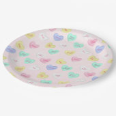 Retro Valentijnsdag Snoep Harten op Baby Roze Papieren Bordje (Gekanteld)
