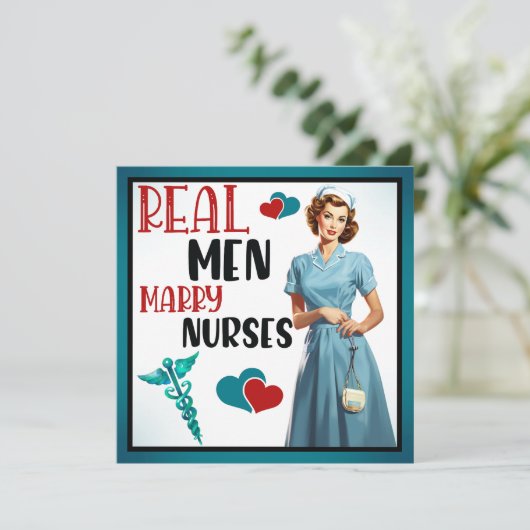 Retro Verpleegster Pinup_ Echte Mannen Trouwen Ver Feestdagenkaart (Staand voorkant)