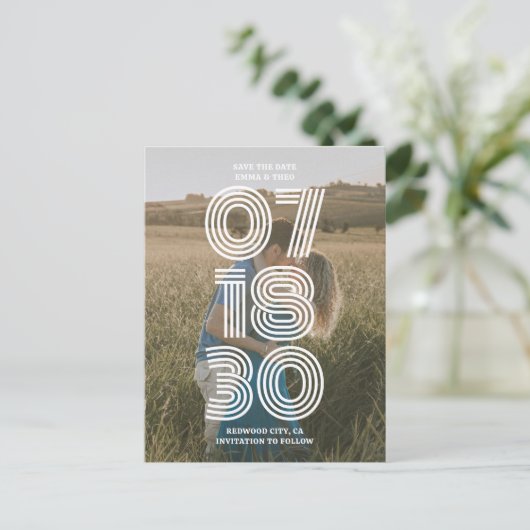 Retro Vetgedrukte Foto Bruiloft Bewaar De Datum Briefkaart (Staand voorkant)