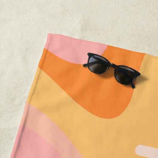 Retro Vibe Abstract Zwemel 60s Roze en Oranje Strandlaken (In situ)