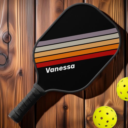 Retro Vibe Regenboog Gestreept met Naam Pickleball Paddle