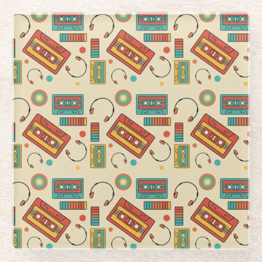 Retro Vibes - 1980s Cassettebandjes Pattern Glazen Onderzetter (Voorkant)