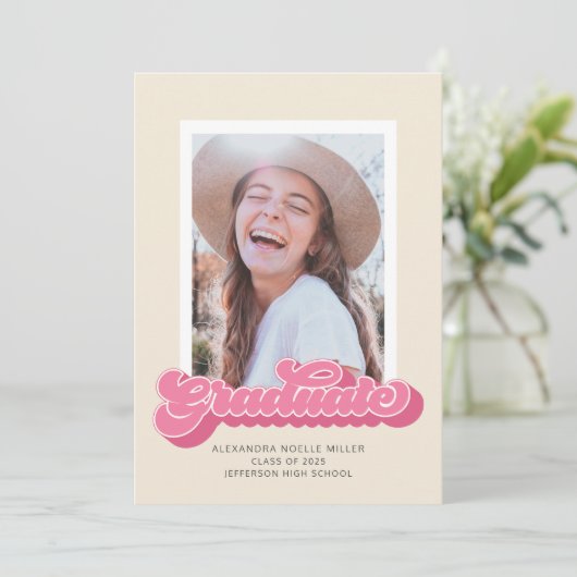 Retro Vibes (roze) Aankondiging van Afstuderen fot (Staand voorkant)