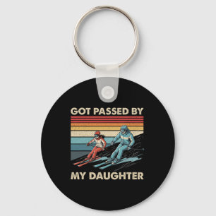Retro Vintage Gebekt Door Mijn Dochter Funny Skiën Sleutelhanger