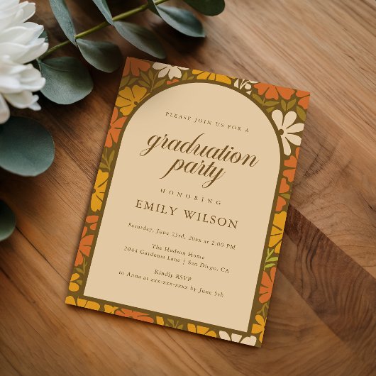 Retro Vintage Script Bloemen Afstudeerfeest Aankondiging