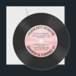 Retro Vinyl Record Birthday Party Invitation Kaart<br><div class="desc">vinyl plaat verjaardagsfeestje uitnodiging met een retro roze starburst streeppatroon op een leuke ronde cirkel die gesneden verjaardagsuitnodiging. Perfect voor elke verjaardag voor volwassenen,  30e verjaardagsfeest,  40e verjaardagsfeest,  50e verjaardagsfeest,  60e verjaardagsfeest.</div>