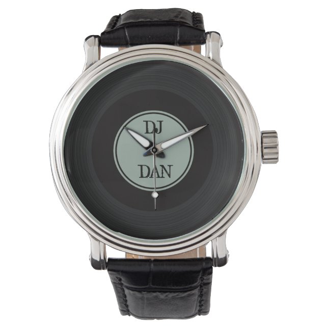 Retro Vinyl Record Gepersonaliseerde DJ Muzikant N Horloge (Voorkant)