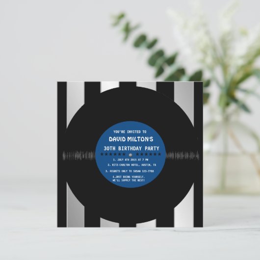 Retro Vinyl Record l Modern Birthday Party nodigt  Kaart (Staand voorkant)