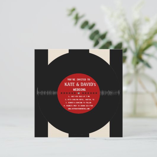 Retro Vinyl Record l Modern Weddenschap Kaart (Staand voorkant)