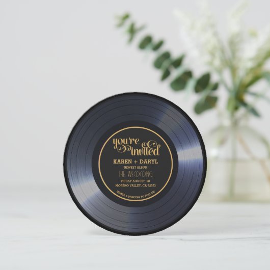 Retro Vinyl Zwart Bruiloft Record Kaart (Staand voorkant)
