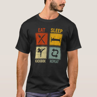 Retro voor Kickboxing Eat Sleep Kickbox herhalen T-shirt
