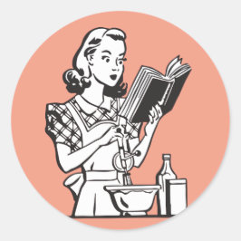 Retro vrouw kookt grappig jaren 50 ronde sticker
