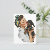 Retro vrouw kust schattige dachshund briefkaart (Staand voorkant)