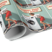 Retro Vrouw Met Een Hulp Gezocht Wasserijteken Cadeaupapier (Rol Hoek)