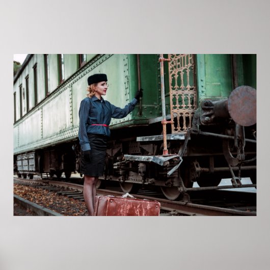 retro vrouw op treinstation poster (Voorkant)