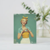 Retro Vrouw Stuurt Liefde Briefkaart (Staand voorkant)