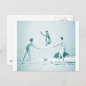 Retro  vrouwen in het strand zwemmen briefkaart (Voorkant / Achterkant)