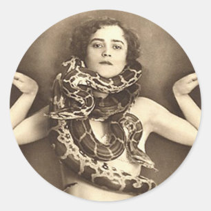 Retro Vrouwen Sideshow Snake Charmer Ronde Sticker