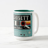 Retro Wachusett Mountain Ski Tweekleurige Koffiemok (Voorkant rechts)