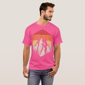 Retro  Wandelgeschenk Buitenshuis Bergwandelaar T-shirt (Voorkant volledig)