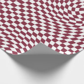 Retro Warped Burgundy White Checkered Cadeaupapier (Hoek)