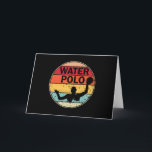 Retro Water Polo -  H2 Polo Waterpolo Kaart<br><div class="desc">Waterpolospelers,  trainers,  mam,  vader en fans die gewoon van  waterpologe en watersport houden,  kennen de strijd van dit spel. Ze kunnen alles doen,  van belediging tot verdediging. Zwemmers klagen omdat atleten van waterpolo goed kunnen zwemmen. Goalkeeper ook!</div>