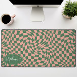 Retro Wave: Modern Wavy Roze Groen dambord Bureaumat<br><div class="desc">Verhoog uw werkruimte met deze moderne Wavy Checkerboard Patroon Gepersonaliseerde Desk Mat. Deze mat cadeau een speelse twist op een klassiek dambord, tot leven gebracht met een golvend golfpatroon in roze en groene tinten. De gepersonaliseerde functie biedt een extra vleugje individualiteit, waardoor uw werkruimte echt uw eigen is. Het ontwerp...</div>