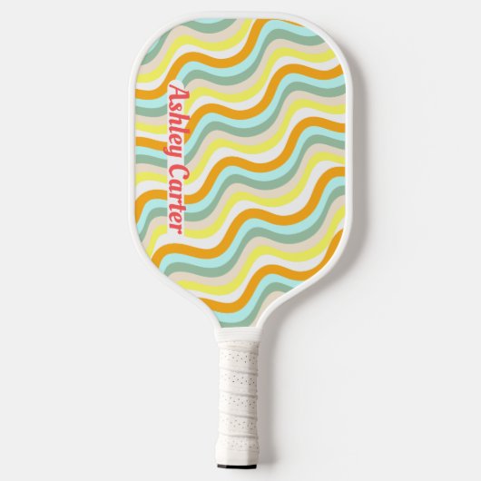 Retro Waves 80s Vertical Name in Red Pickleball Paddle (Achterkant)