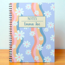 Retro Wavy Daisy Flowers Gepersonaliseerd met Naam