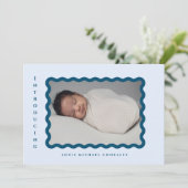 Retro Wavy Lijst Foto Blauwe Aankondiging geboorte (Staand voorkant)