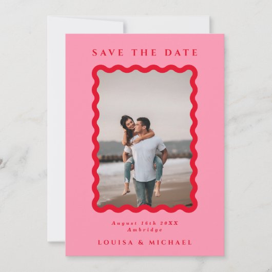 Retro Wavy Lijst Foto Rood & Roze QR Code Weddensc Save The Date (Voorkant)