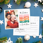 Retro we geloven in Santa Christmas familie foto Feestdagenkaart<br><div class="desc">Stuur dit retro kerstfeest briefkaart om geluk,  liefde,  een scheutje feestelijk juichen en een vrolijke  vibe met je geliefden te delen. Voeg een van je favoriete familiefoto's toe om het te personaliseren en de schoonheid van het seizoen vast te leggen.</div>