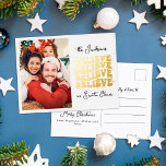 Retro we geloven in Santa Christmas familie foto Folie Feestdagen Briefkaart<br><div class="desc">Stuur dit retro kerstfeest briefkaart om geluk,  liefde,  een scheutje feestelijk juichen en een vrolijke  vibe met je geliefden te delen. Voeg een van je favoriete familiefoto's toe om het te personaliseren en de schoonheid van het seizoen vast te leggen.</div>
