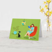 Retro Wenskaart van de Vrouw van de Lezing Kaart (Gele Bloem)